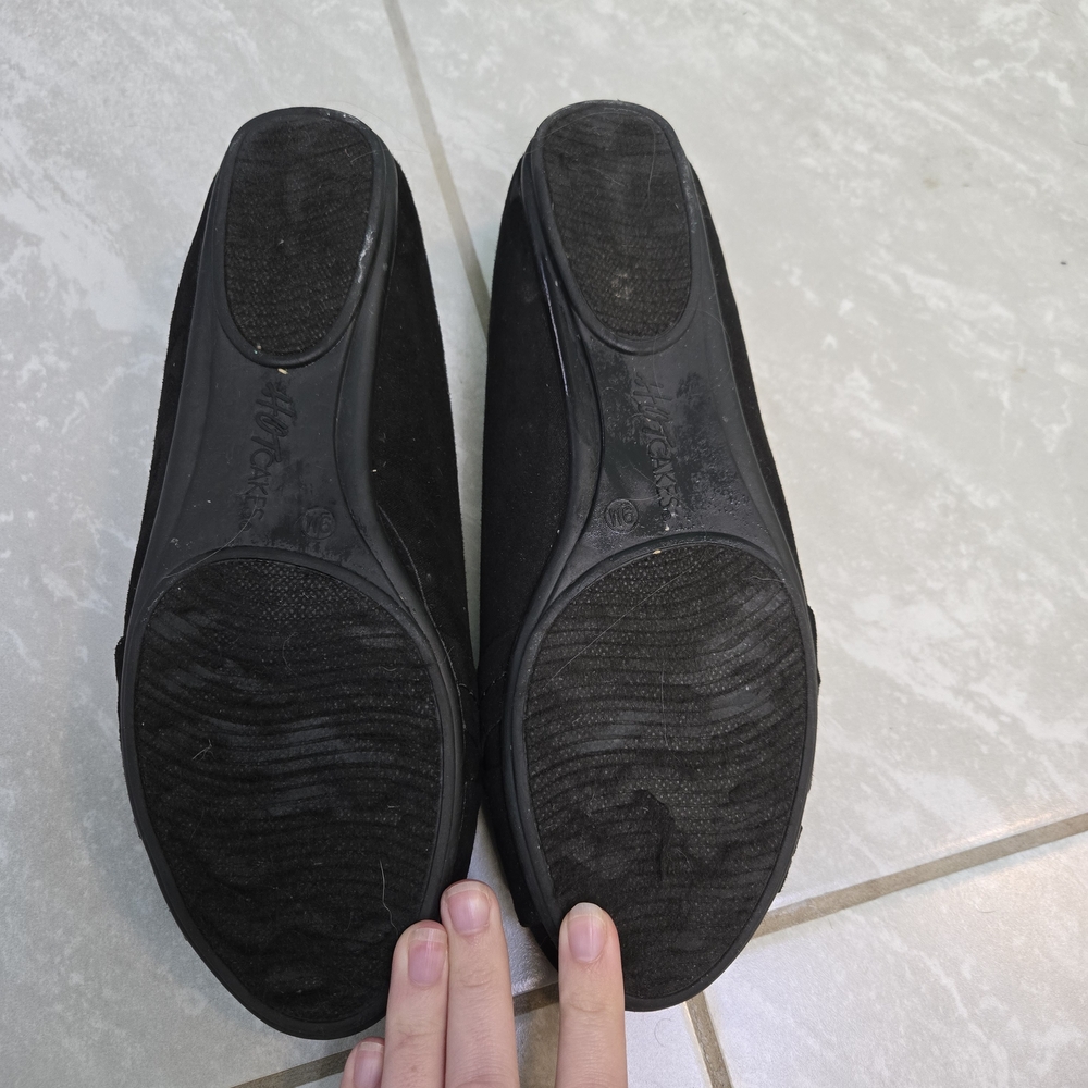 Hot Cakes Black Flats
